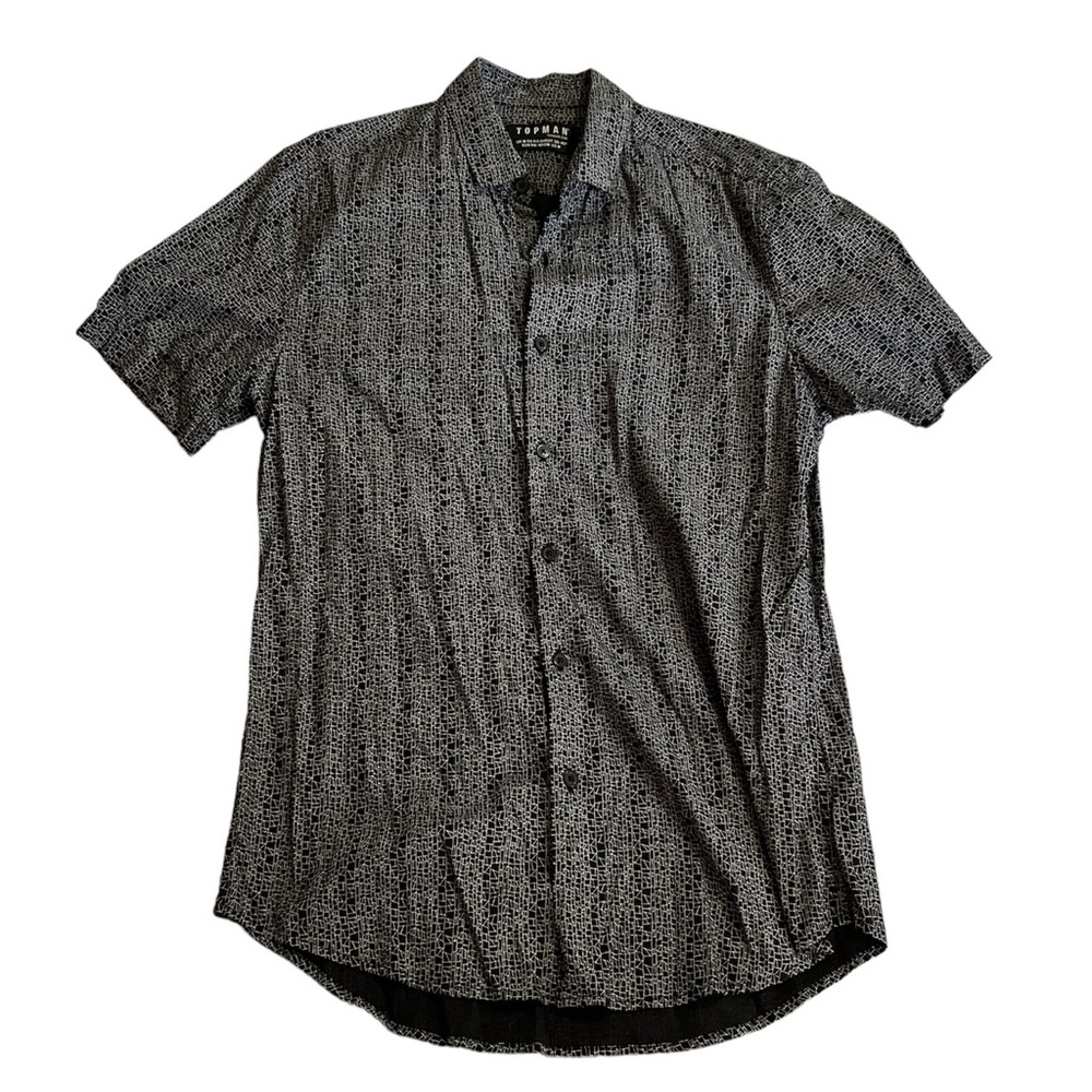EUC Topman by Topshop Men’s Geometric Print Collared Shirt in Black and White